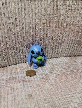 Stitch Blue Vinyl Small Pet Figurine with Green Accessory